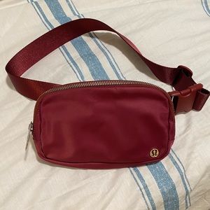 Lululemon Everywhere Belt Bag EUC - Red Merlot